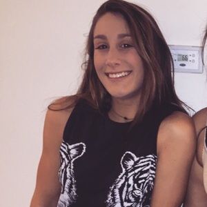 Meet your Posher, Anna